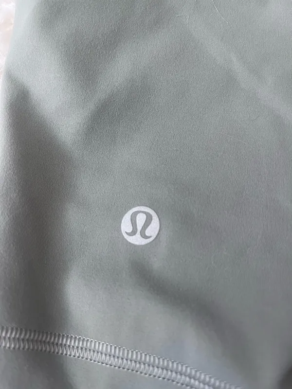 Lululemon High-Rise Shorts Wunder Train 6" - Image 6