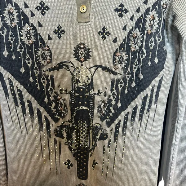 Vocal green long sleeve embellished shirt size large - Image 2