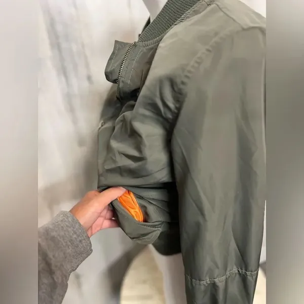 Green jacket  - Image 3