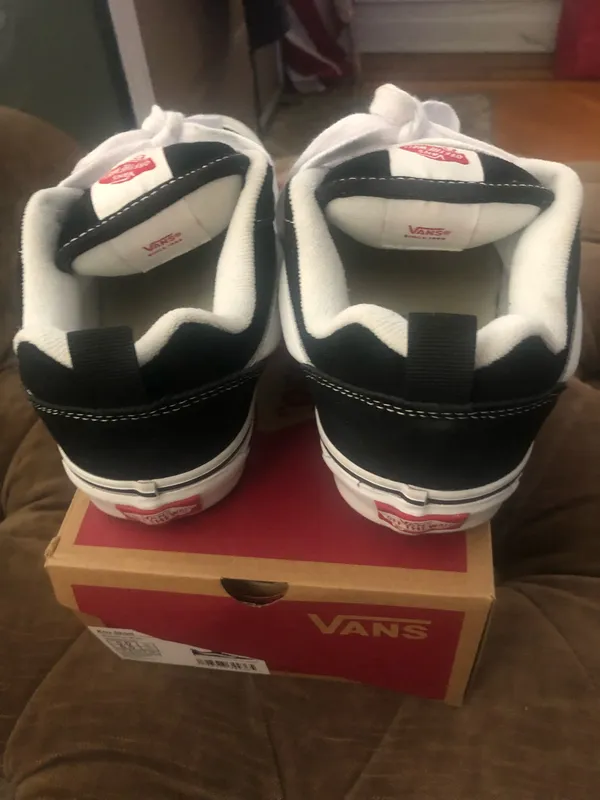 Vans Knu Skool Shoes - Image 5
