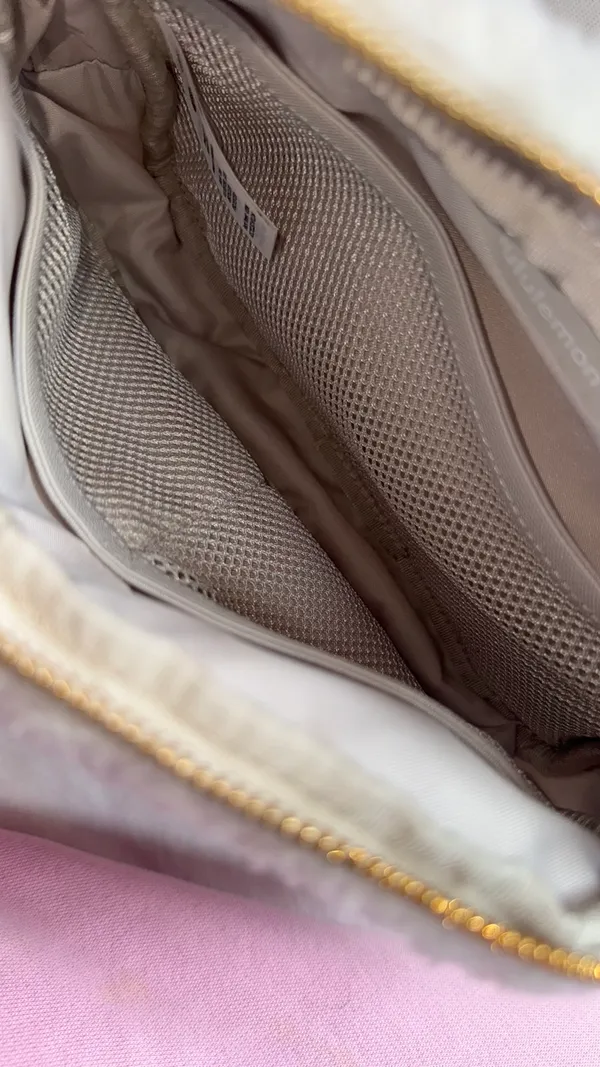 Lululemon Belt Bag Fleece Ivory - Image 4