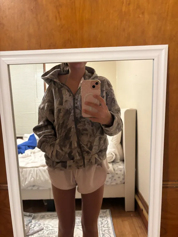 Hollister Camo Zip Up - Image 3