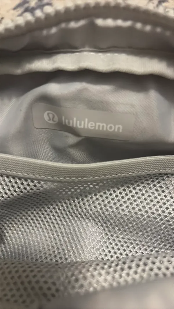 Lululemon Belt Bag - Image 2