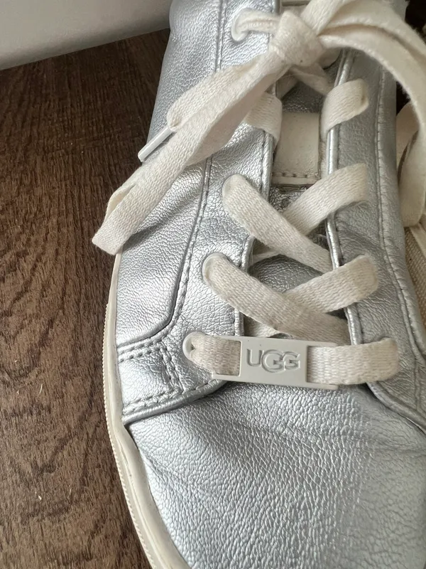 UGG Sneakers Silver - Image 3