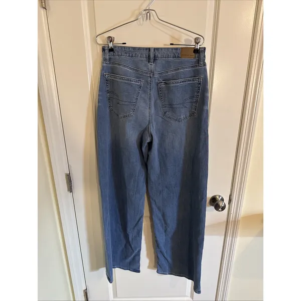 American Eagle Super High Rise Baggy Wide Leg Jeans Light Wash Womens 4 Long - Image 2