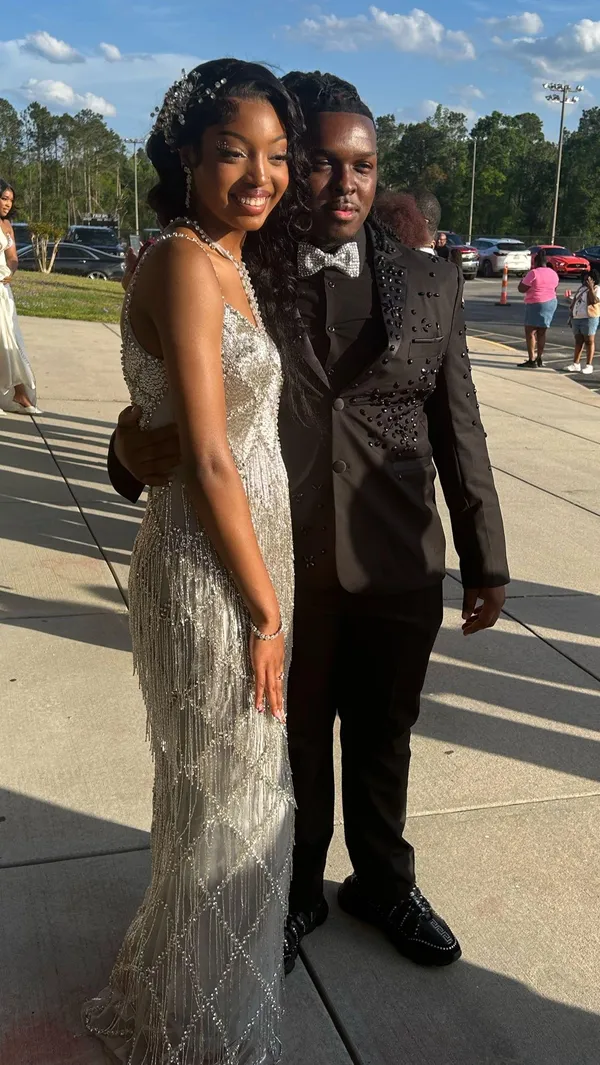 Alglistt Silver Sparkly Prom Dress - Image 2