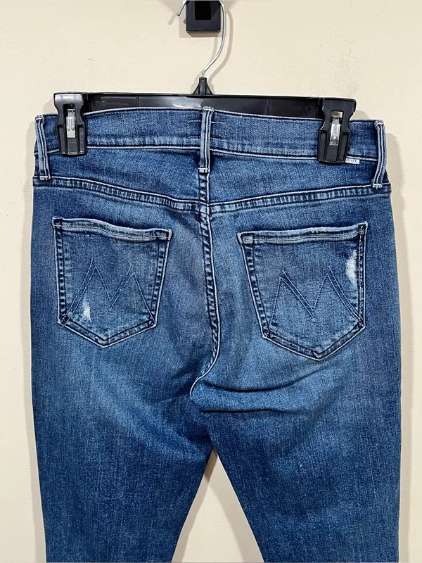 MOTHER Denim Mid Rise Dazzler Ankle Fray jeans in the "Weekend Warrior" size 28 - Image 8
