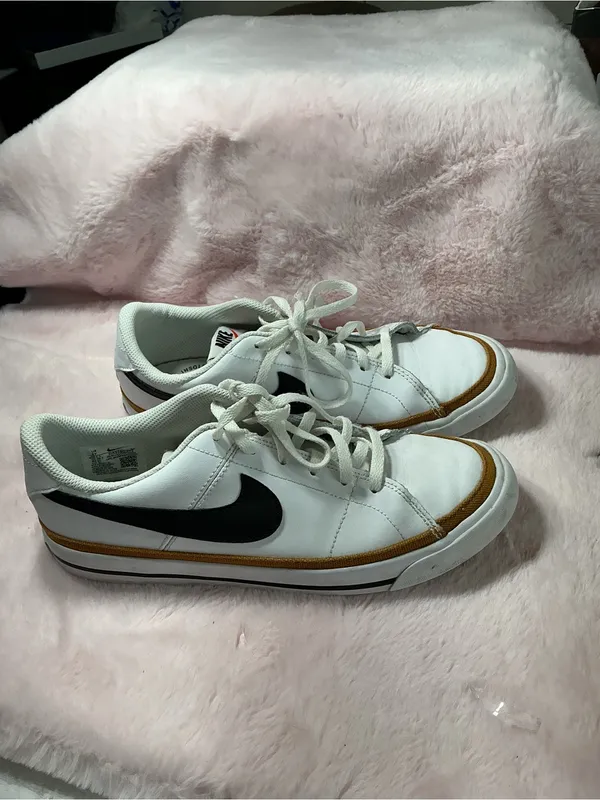 Nike White Sneakers with Black Swoosh and Brown Accent B11 - Image 2