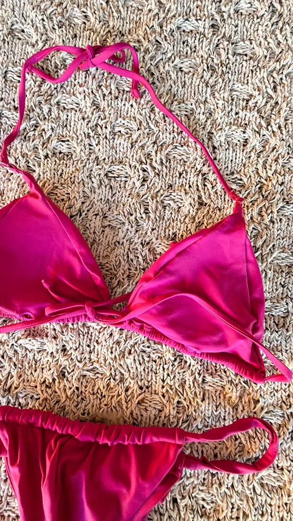 Amazon | Magenta Triangle Top & Cheeky Bottom Set | L - Image 3