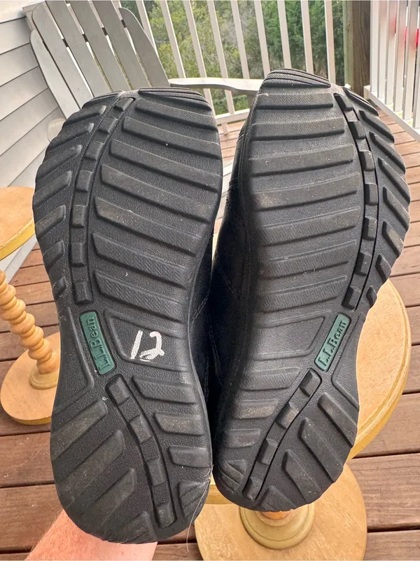 L.L.Bean Women’s 7.5 Wide Black Leather Slip On Comfort Shoes - Image 11