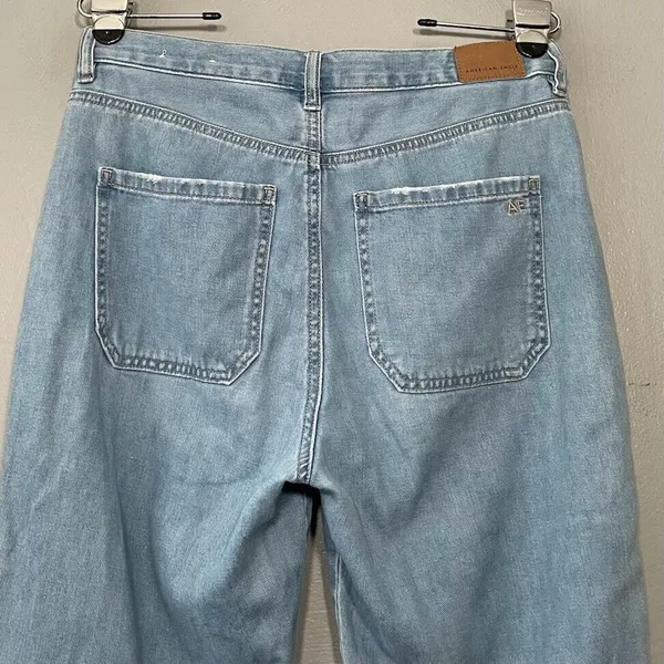 American Eagle Outfitters Mom Jeans Size 6 Light Wash Hemp Denim High Rise - Image 4