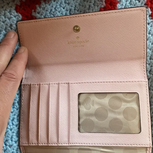 Kate Spade wristlet - Image 12