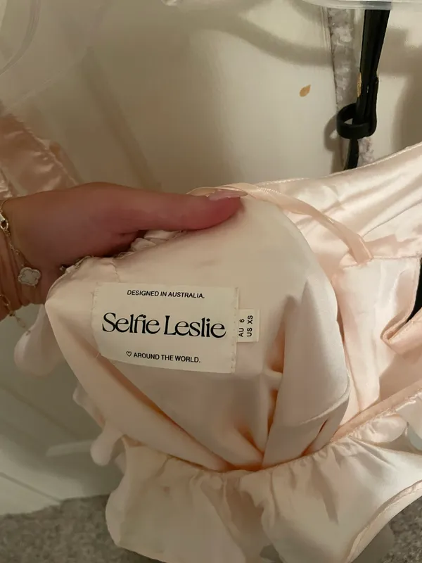 Selfie Leslie Dress - Image 4