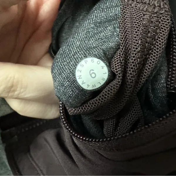Lululemon Round Trip Jacket Size 6 - Pelt - Image 4