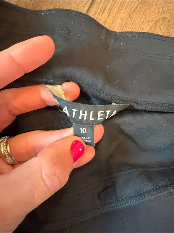 Athleta Headlands Hybrid Cargo II Pants Black Women’s Size 10 - C11-699 - Image 2