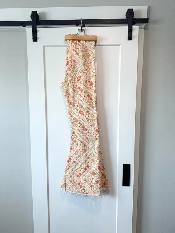 Show Me Your Mumu Belmont Pull On Trousers Paisley L NWT - Image 4