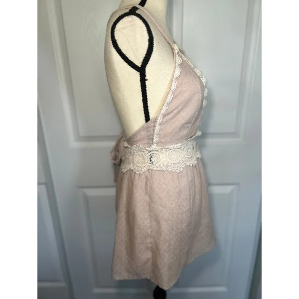 Sage‎ Romper Boho Crochet Lace Medium Beige Open Back Deep V-Neck USA Made - Image 2