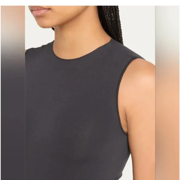 SKIMS Essentials Sleeveless Crewneck Bodysuit NWT Onyx XXS/XS Sold Out Slimming - Image 4