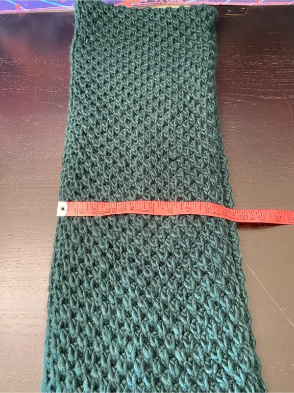 Old Navy Women's Teal Crochet Infinity Scarf - Image 6