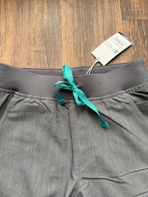 NWT FIGS Women’s Graphite Gray Yola Skinny Scrub Pants - Size XXS Petite - Image 6