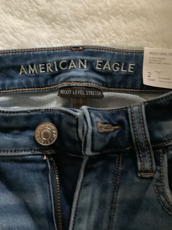 American Eagle Outfitters - Image 6