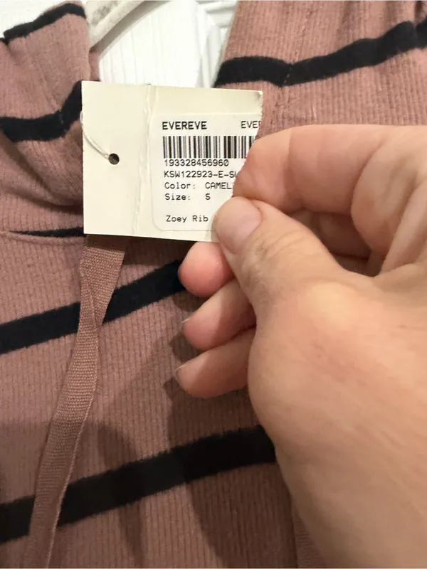 NWT evereve Zoey inset sweatshirt size small - Image 3