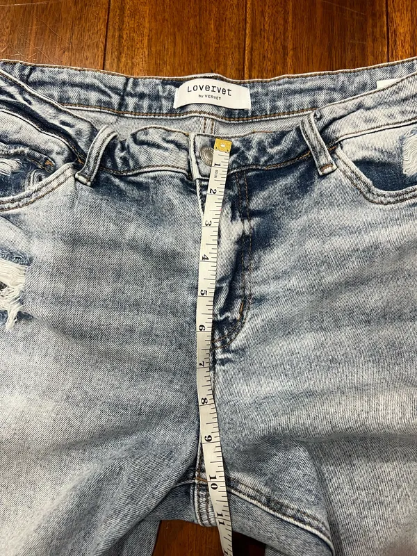 Vervet Lovervet Acid Washed Mid Rise distressed straight leg - Image 11