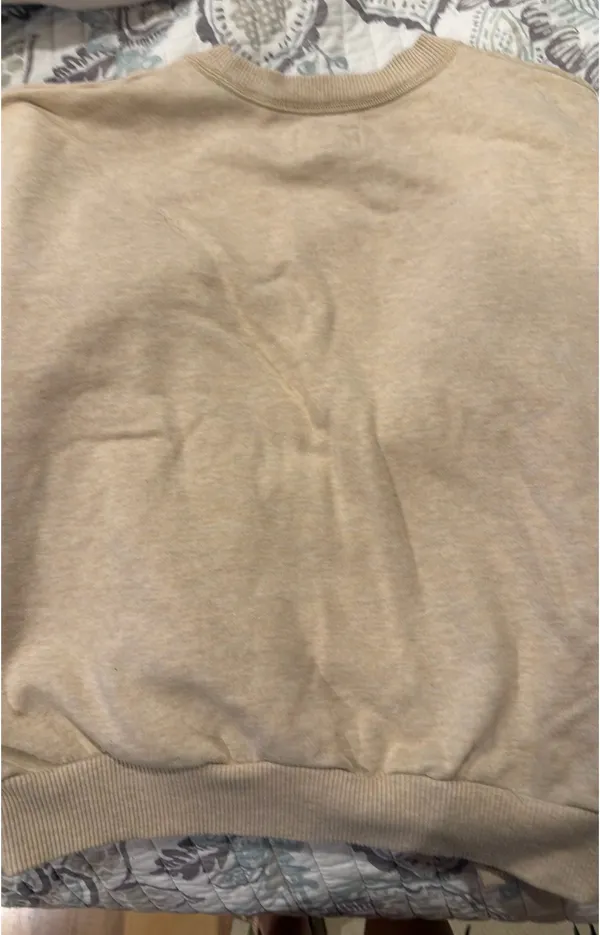 American Eagle Sweatshirt - Image 3