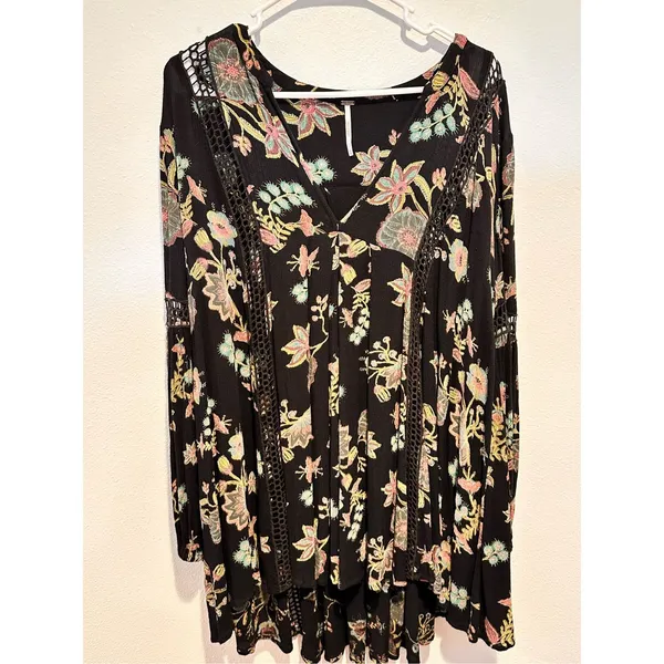 Free People black floral Just the Two of Us tunic blouse M - Image 8