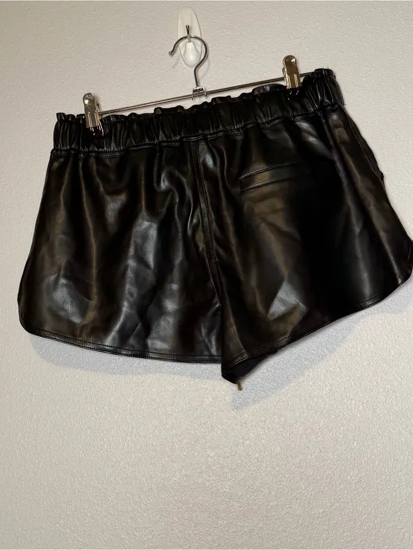 Forever 21 faux leather lace up shorts medium - Image 2