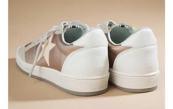 NEW Altar’d State Rose Gold Paz Star Sneakers Size 8.5 - Image 3
