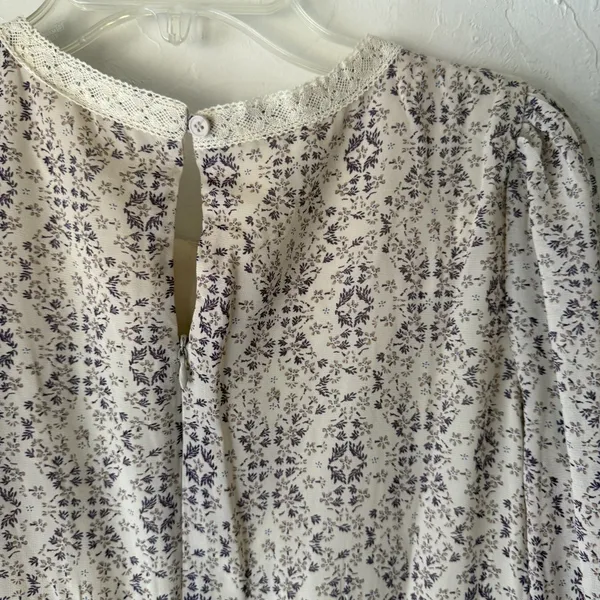 In Loom Blouse‎ Womens Small Purple Floral Long Sleeve Peplum Boho Lace Top - Image 8