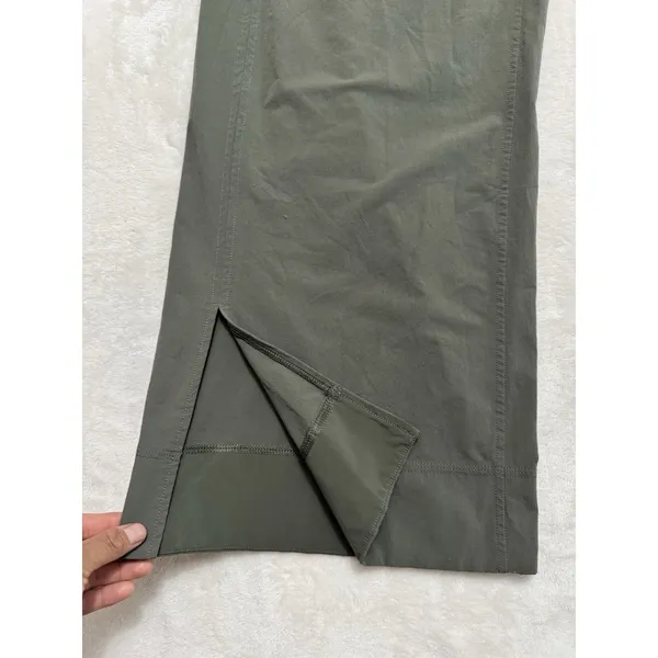 Lululemon Women's Green Stretch Woven Wide Leg High Rise Pants Size Medium - Image 10