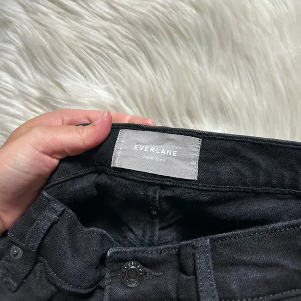 EVERLANE The Cheeky Short In Washed Black - Image 5
