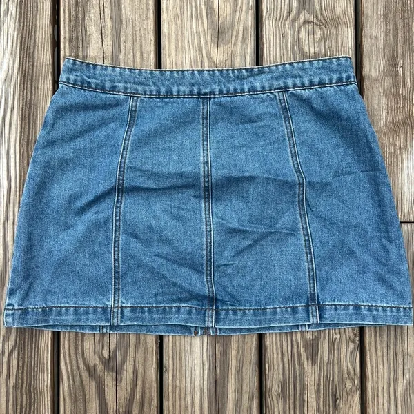 altar’d state | size medium denim skirt with zipper - Image 4
