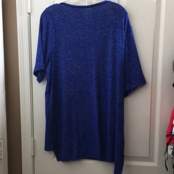 FINAL MARKDOWN Ladies’ Lane Bryant Tee (18/20) - Image 4