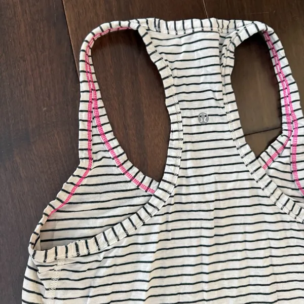 LULULEMON Modern Racerback Parallel Stripe Workout Tank Top Size 6 - Image 10