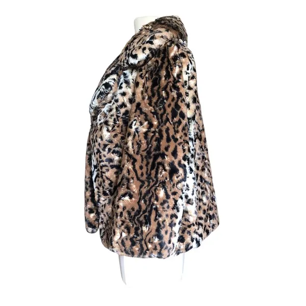 Chaus Leopard Faux Fur Coat Women’s Medium Animal Print Snap Front Jacket - Image 6