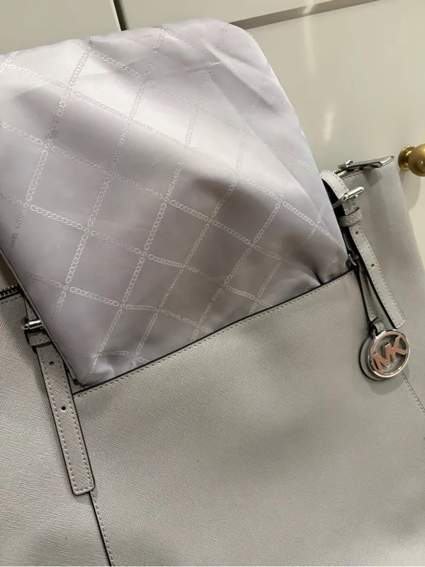 Michael Kors Ciara Large East West‎ Top Zip Saffiano Leather Tote Bag in Grey - Image 6