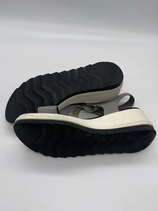 Cougar Platform Sport Sandal in Gray and Cream - Image 5