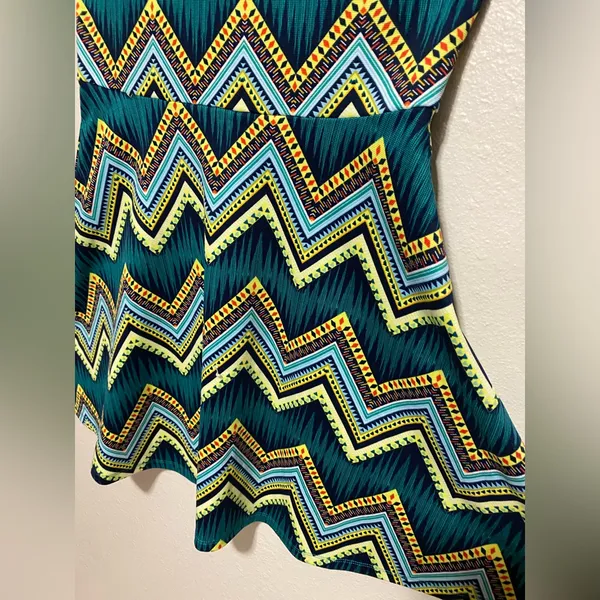 Divided by H&M Chevron Geometric Fit Flare Dress Size 10 Festival - Image 4