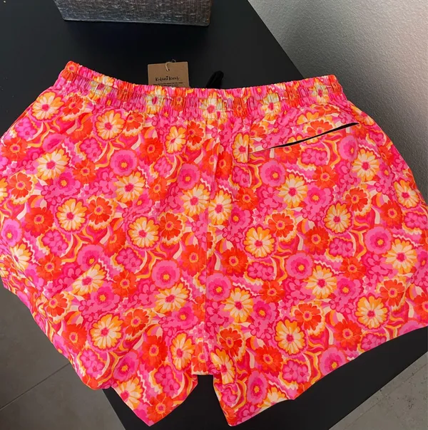 Kulani Kinis Men’s Swim Trunks New with Tags - Image 2