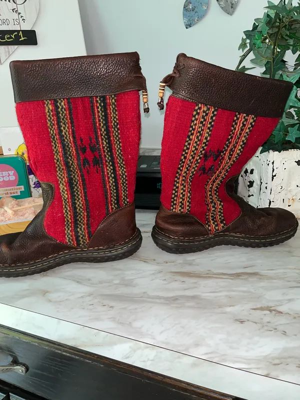 Born Concept Boots size 9.5 - Image 7