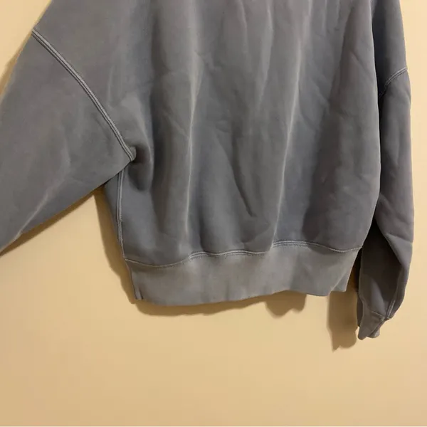 Abercrombie and Fitch Soft Max Essentials Pullover size Medium - Image 8