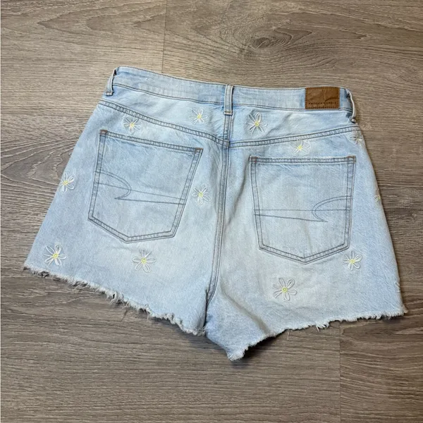 •AMERICAN EAGLE• DAISY MOM SHORTS - Image 6