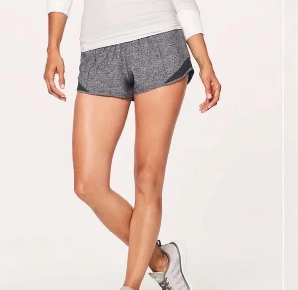 Lululemon Hotty Hot Shorts - heather gray - Image 5
