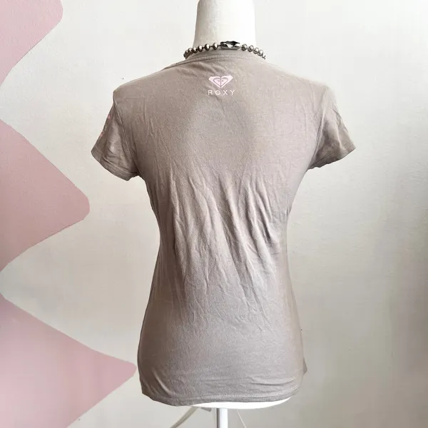 Gray Roxy Logo‎ T Shirt Las Vegas Vintage Graphic Tee Y2K 2000s Retro Small - Image 4