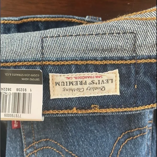 NWT Levi’s Ribcage Short‎ in Charleston Chill Size 28 - Image 9