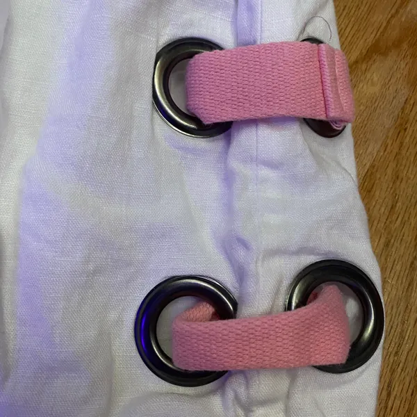 Millau White and Pink Grommet Shorts - Image 5