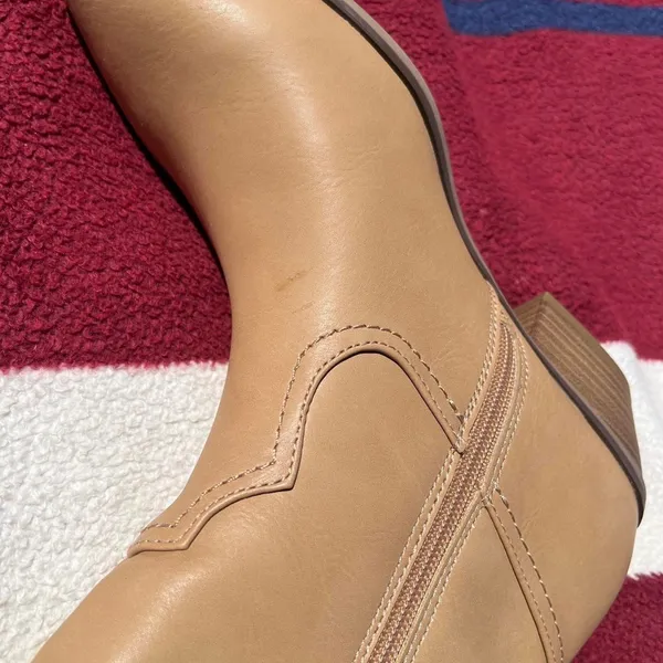 Universal Thread Sommer memory foam tan tall cowboy western heeled Boots NWT 9 - Image 3
